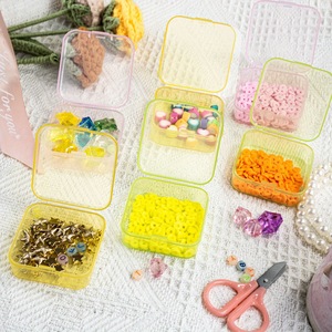 Boîte de rangement carrée transparente en plastique de 5.5cm, pour bijoux, perles, strass, accessoires de peinture au diamant - Product Image 2