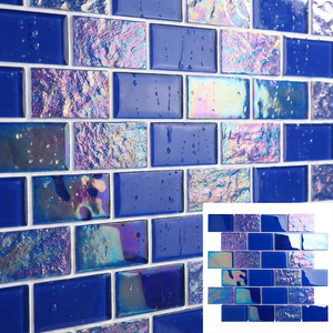 Mosaico in Vetro Metallizzato Blu Profondo con Design Orizzontale Offset e <span class=keywords><strong>Rivestimento</strong></span> Riflettente Perlato per Progetti - Product Image 1