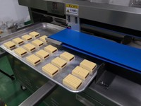 Machine à fabriquer des barres de dattes et de figues naturelles, machine à remplir les barres de collation, machine à enrober les biscuits fourrés à vendre