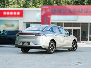 AION SUV Électrique 2025 de Chine, Moteur 100kW 136HP, Autonomie WLTC 505km, Recharge Rapide, pour le Marché Mondial - Product Image 5