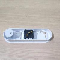 Cache-câbles de bureau moderne en plastique avec ports USB et prise escamotable pour la gestion des câbles à domicile et au bureau