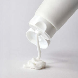 Nettoyant Moussant Quotidien Hydratant Doux et Apaisant Halal avec Centella et Squalane pour Tous Types de Peau - Product Image 5