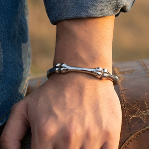 Stainless Steel Bone Bangle Unisex Light Luxury Bracelet <b>Skull</b> Design Fashion Cuff Simple Bangles Manufacturer Skeleton Bangle - Product Image 2