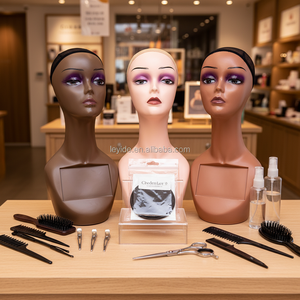 Vente en Gros <span class=keywords><strong>Pas</strong></span> <span class=keywords><strong>Cher</strong></span> : Tête de Mannequin Femme Grande Taille en Plastique Moderne, Support Trépied pour Affichage de Perruques, Maquillage, Chapeaux et Bijoux - Product Image 1
