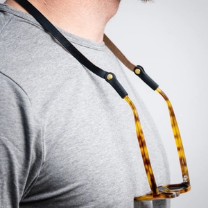 สายคล้องแว่นตาหนังแท้ Boshiho แบบรักษ์โลก สไตล์เรโทร ป้องกันการสูญหาย พร้อมโลโก้ลายนูนสำหรับเล่นกีฬา - Product Image 6