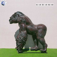 Escultura de gorila de resina de fibra de vidrio para exteriores de Venta caliente para Parque de césped al aire libre adornos de animales grandes