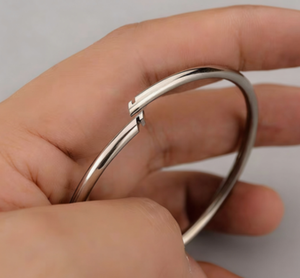 Clip para Cinturón de Acero Inoxidable con Llavero y Abrebotellas, Liberación Rápida, Antipérdida, para Uso Diario Masculino - Product Image 3