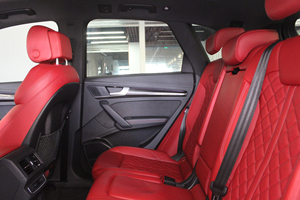 <span class=keywords><strong>Audi</strong></span> SQ5 3.0T V6 <span class=keywords><strong>Quattro</strong></span> 4WD Sport SUV d'occasion importée, 5 portes, 5 places, intérieur cuir, caméra de recul, toit ouvrant panoramique, voiture d'occasion - Product Image 5