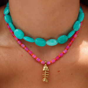 Collana girocollo artigianale personalizzata con perline a forma di cuore in stile bohémien, che mantiene il colore, ispirata a gioielli con perline di riso e conchiglie - Product Image 3