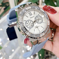 Montre-bracelet à quartz exquise pour femme avec décoration en cristal, bracelet en silicone de 18 mm, cadran de 40 mm, affichage de la date et du jour