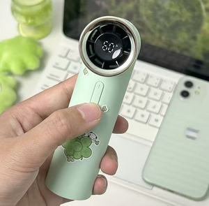 Mini Ventilador Portátil Plegable con Diseño de Lápiz Labial, Gran Volumen de Viento, Larga Duración, Recargable por USB, Pantalla Digital - Product Image 6