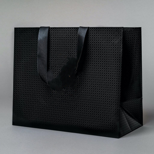 <strong>Customized</strong> Logo <strong>Design</strong> Luxury <strong>Paper</strong> <strong>Bag</strong> Gift Packaging <strong>Bag</strong> Shopping <strong>Paper</strong> <strong>Bag</strong> With Ribbon Handle - Product Image 2