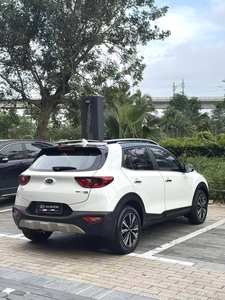 Auto Usado a Gasolina, <span class=keywords><strong>Kia</strong></span> <span class=keywords><strong>Stonic</strong></span> Eclipse Cross 2021, 1.4L CVT, Techo Solar, Automático, Eficiente en Consumo de Combustible - Product Image 5