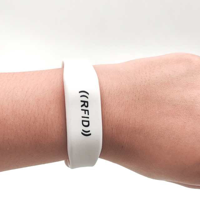 Festival 13.56mhz Waterproof RFID NFC Silicone Wristband Adjustable Bracelet NFC