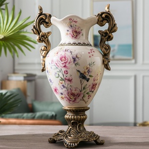 Vase en céramique créatif de style européen pour la maison, vase en céramique rétro de style américain pour la décoration intérieure - Product Image 5