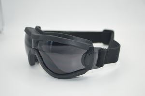 प्रमाणित मेपल साइटोप्रेस बच्चों खेल सुरक्षा चश्मे के विंडप्रूफ एंटी-फॉग फुल-फ्रेम पारदर्शी कंप्यूटर फ्रेम - Product Image 4