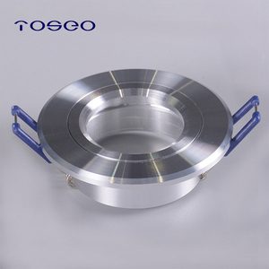 ไฟดาวน์ไลท์แบบฝังใหม่สำหรับห้องครัว ดีไซน์ทันสมัย ขนาดเจาะ 60 มม. มาตรฐาน IP20 ผิวอะลูมิเนียม สำหรับใช้ในที่พักอาศัย - Product Image 3