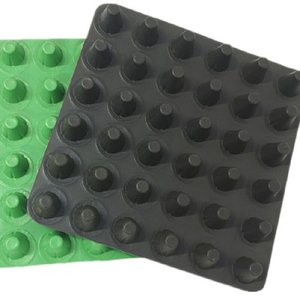 Planche de <span class=keywords><strong>drainage</strong></span> <span class=keywords><strong>géotextile</strong></span> adaptée au <span class=keywords><strong>géotextile</strong></span> pour bloquer les particules de terre, assurer un <span class=keywords><strong>drainage</strong></span> fluide sur les routes municipales et autoroutes - Product Image 1
