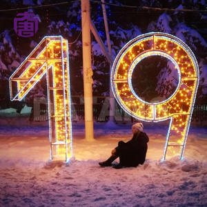 Letras alfanuméricas LED personalizadas con clasificación IP65 para letreros exteriores y decoración navideña para Navidad y festivales. - Product Image 2