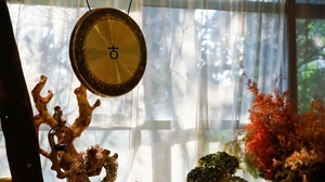 <span class=keywords><strong>Gong</strong></span> chinois artisanal <span class=keywords><strong>de</strong></span> haute qualité à son profond pour la guérison sonore - Product Image 4