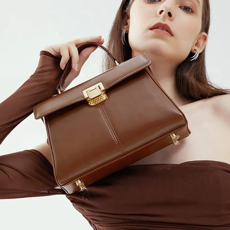 2024 moda hakiki deri bayan çanta tasarımcısı lüks vintage high-end kadınlar için gerçek deri omuz crossbody çanta çanta