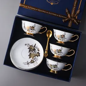 Окрашенная кофейная чашка из золотистого костяного фарфора, керамическая чашка для воды, нежная Подарочная коробка, набор красивых керамических чайных чашек