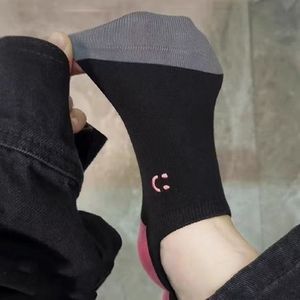 Calcetines Invisibles de Corte Bajo para Mujer, sin Costuras, con Bloques de Color, Antideslizantes, Absorbentes de Sudor, Estilo Juvenil - Product Image 2