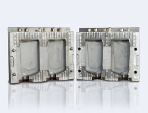 Moldeo por soplado de botellas de 1L, 5L y 10L, HDPE, molde de extrusión de plástico, aceite de motor/detergente para ropa, fabricante de moldes para champú - Product Image 4