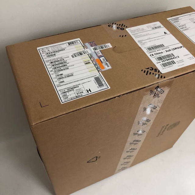 9300 Series C9300-48P-E 48-Port PoE Gigabit Ethernet Switch, Layer 3 Stackable Enterprise Switch with Modular Uplink