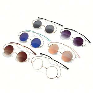 Gafas de Sol Redondas Pequeñas de Aleación Estilo Steampunk, Personalizadas con Logotipo, Moda 2025, Protección UV400, para Hombre y Mujer - Product Image 3