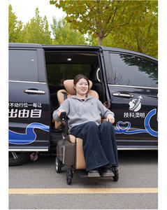 高級電気調節可能なレザーカーシートハンディキャップ付き車椅子利用者プログラム可能な回転リフト負荷修正カーシート - Product Image 2