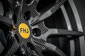 Jantes de course sportives en fibre de carbone noire personnalisées 4x98 5x108 5x112 5x130 5x114.3 5x120 5x127 pour Ferrari, Porsche, VW, BMW, Audi - Product Image 5