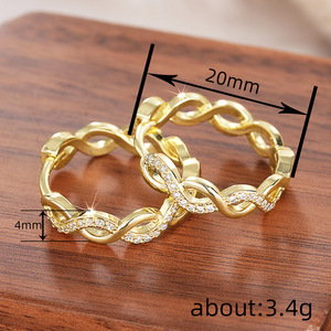 Nuovi gioielli tridimensionali da sposa di Cao Shi, orecchini dal design ondulato alla francese, gioielli dall'aspetto elegante. - Product Image 6