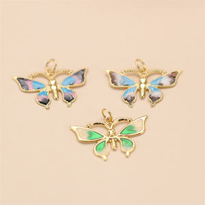 फैशन ज्वेलरी 18k सोने ने नेकलेस कंगन बनाने के लिए शानदार रंगीन खूबसूरत तितली आकर्षण - Product Image 3