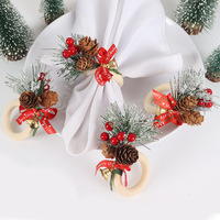 Handgemaakte Kerst Ceder Rood Fruit Servet Ring Gevuld Houten Servet Gesp Met Bel Voor Vakantie Decoraties