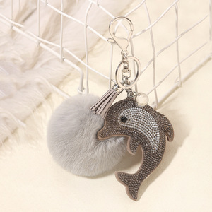 Nuovo ciondolo a forma di delfino in peluche, accessorio per bagagli e auto, regalo creativo con intarsi di diamanti. - Product Image 2