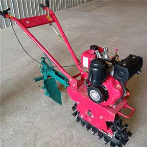 آلة حرث صغيرة PFSN-WG-05 تعمل بالديزل رباعية الأشواط بقوة 5-12 حصان وعرض حرث 30 سم متعددة الأغراض باللون الأحمر - Product Image 3