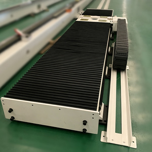 Rail linéaire robotisé entièrement fermé 7ème axe avec soufflet de protection anti-brouillard de peinture en acier, neuf pour cabine de peinture, linéaire, lisse et précis - Product Image 4