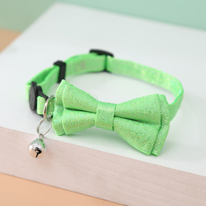 반짝이는 활과 축제 나비 넥타이로 장식 된 애완 동물 목걸이는 사랑하는 고양이와 개에게 매력을 더하기에 완벽합니다. - Product Image 3