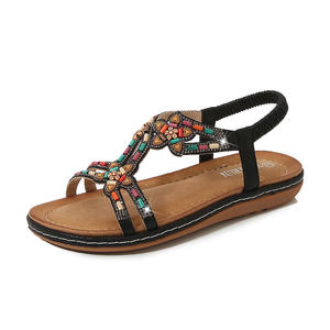 Chaussons fourrés chauds et antidérapants pour l'extérieur, pour femmes et hommes - Couleurs assorties, toutes saisons, vente en gros pour les amoureux - Product Image 3