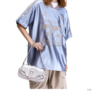 Camiseta de Fútbol Deportiva Retro, Transpirable, de Secado Rápido, Anti-UV, de Manga Corta y Cuello en V, para Hombre y Mujer, Holgada, a la Moda, Combinable con Todo, Estilo Moderno - Product Image 6