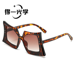 De Yi <b>Optics</b> Oversized Butterfly Sunglasses UV400 PC Frame Women's Fashion Sunshades For Outings <b>Driving</b> Parties - Product Image 3