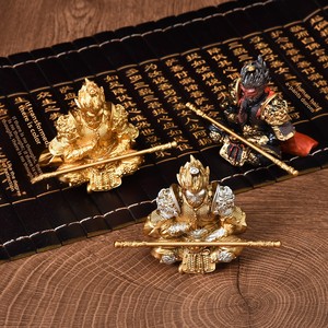 Figurine d'<span class=keywords><strong>action</strong></span> en résine style chinois Black Myth Wukong, petite décoration pour voiture, salon, bureau, <span class=keywords><strong>table</strong></span> à thé, jouet fantaisie, cadeau - Product Image 3
