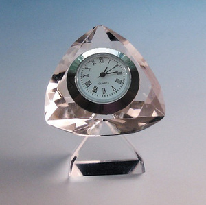 Đồng Hồ Để Bàn Hình Tam Giác Nhỏ Bằng Pha Lê MH-C0112 - Product Image 1