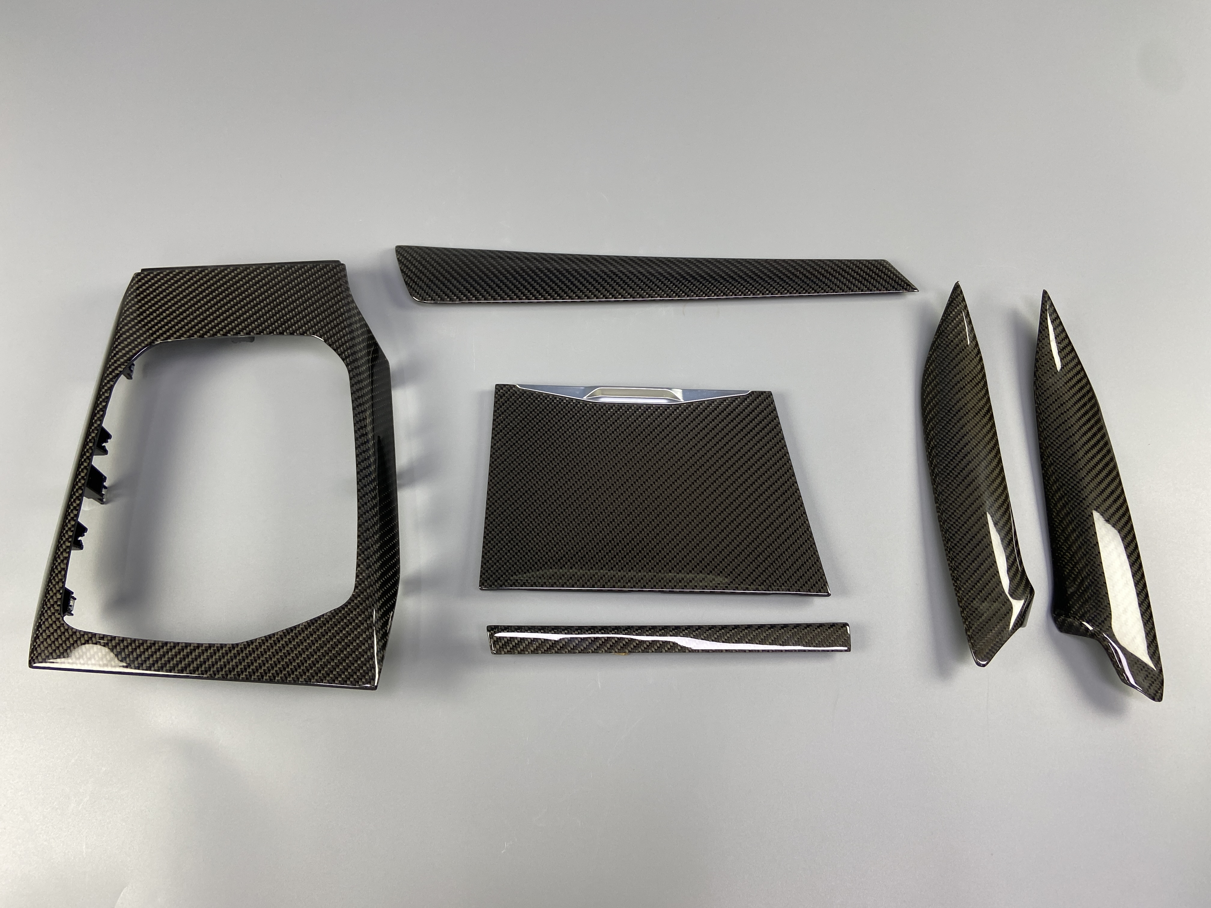 Glossy carbon ID7
