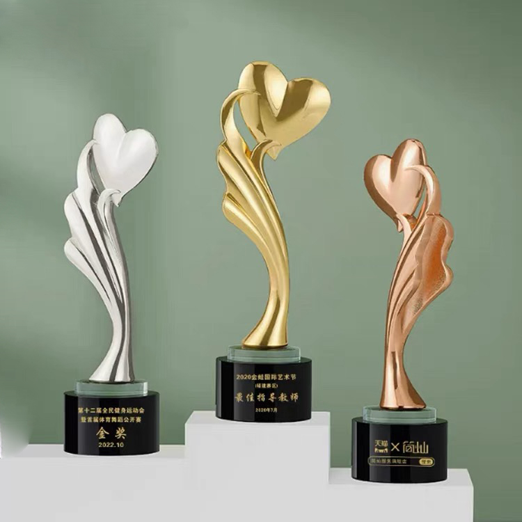Trophées Auto - Récompenses personnalisables pour l'excellence de la course