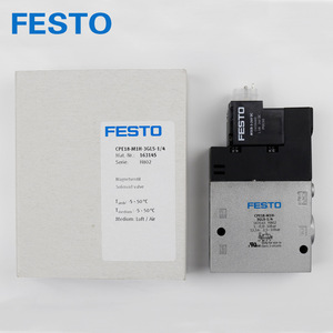 Vanne solénoïde Festo CPE18-M1H-3GLS-1/4 24V DC à montage sur panneau pour contrôle industriel de l'air - Product Image 3