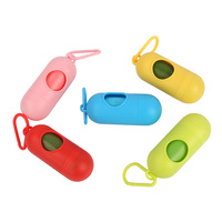 Distributeur de sac à crottes portable et durable Porte-déchets mignon en forme de crottes pour animaux de compagnie Sac à crottes pour chien en silicone biodégradable lavable Vente en gros