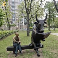 Gran oferta, decoración al aire libre, estatua de Arte de Metal, libro de lectura de bronce, escultura de toro y hombre sentado
