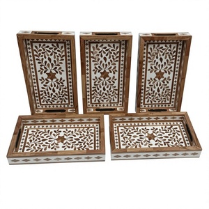 Vaisselle rectangulaire de qualité commerciale, style tendance, design en bois et résine, article pour la maison au meilleur prix - Product Image 1